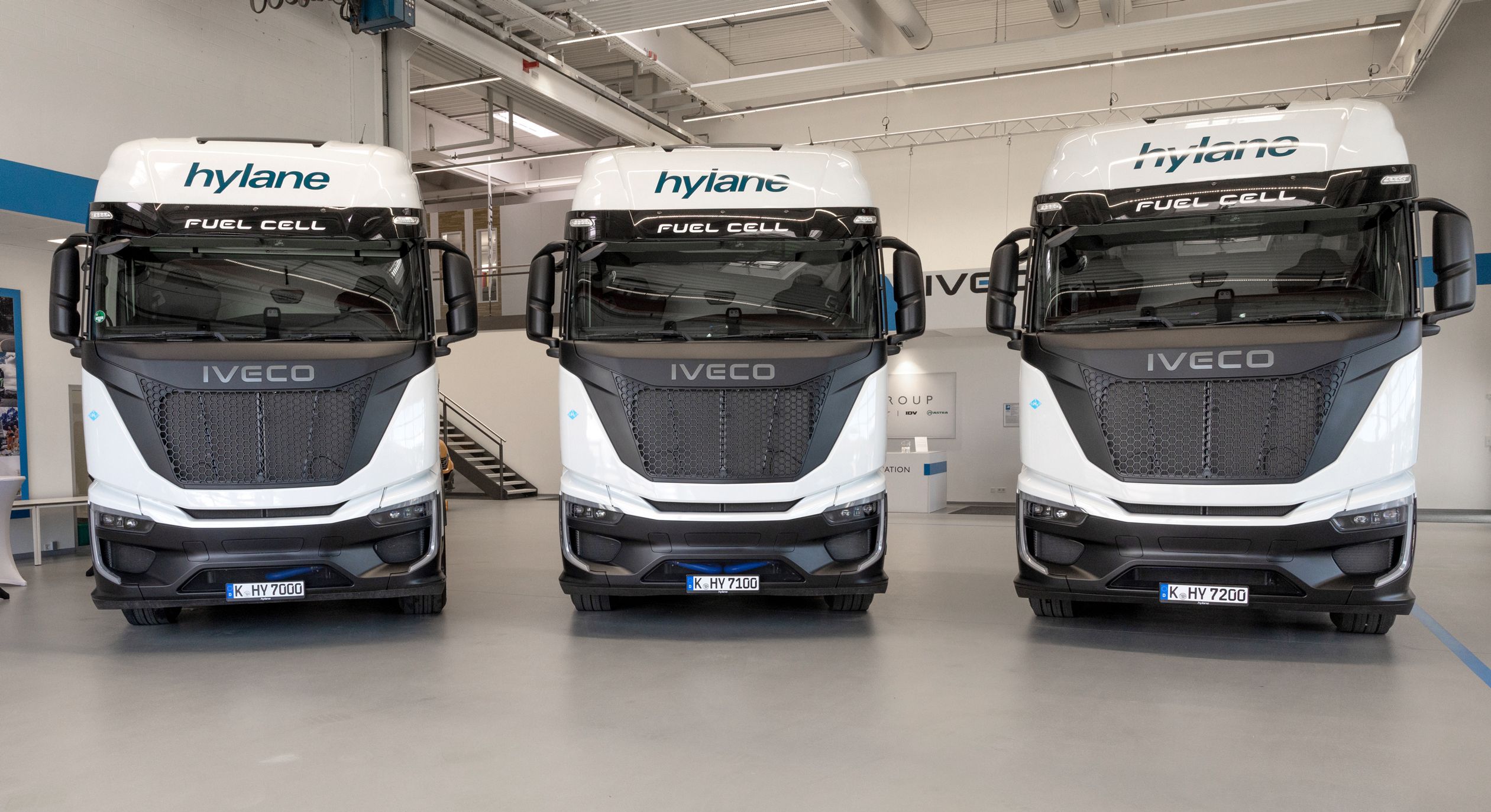 hylane erhält drei S-eWay Fuel Cell Sattelzugmaschinen von IVECO
